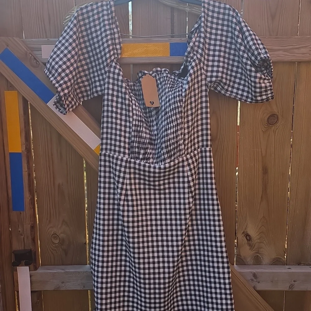 Black and White Gingham Dress - Picture 5 of 6